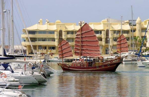 Magnificent Port-Beach 5* Luxury Residence Benalmádena Zewnętrze zdjęcie